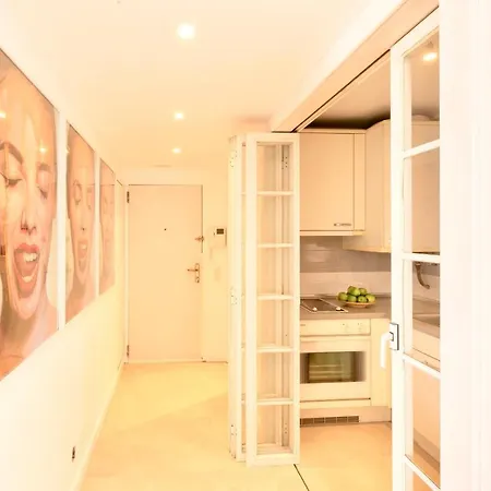 Swimming Pool With Private Parking Lisboa