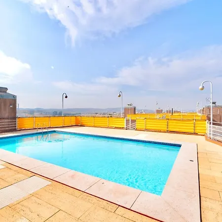 Swimming Pool With Private Parking Appartement Lissabon