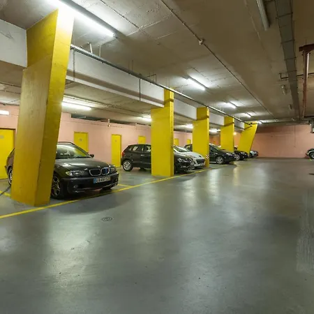 Apartament Swimming Pool With Private Parking *